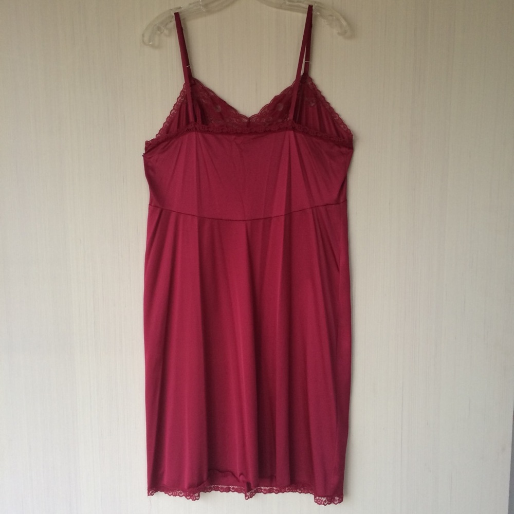 Vintage burgundy midi slip, sz XL - Picture 3 of 6